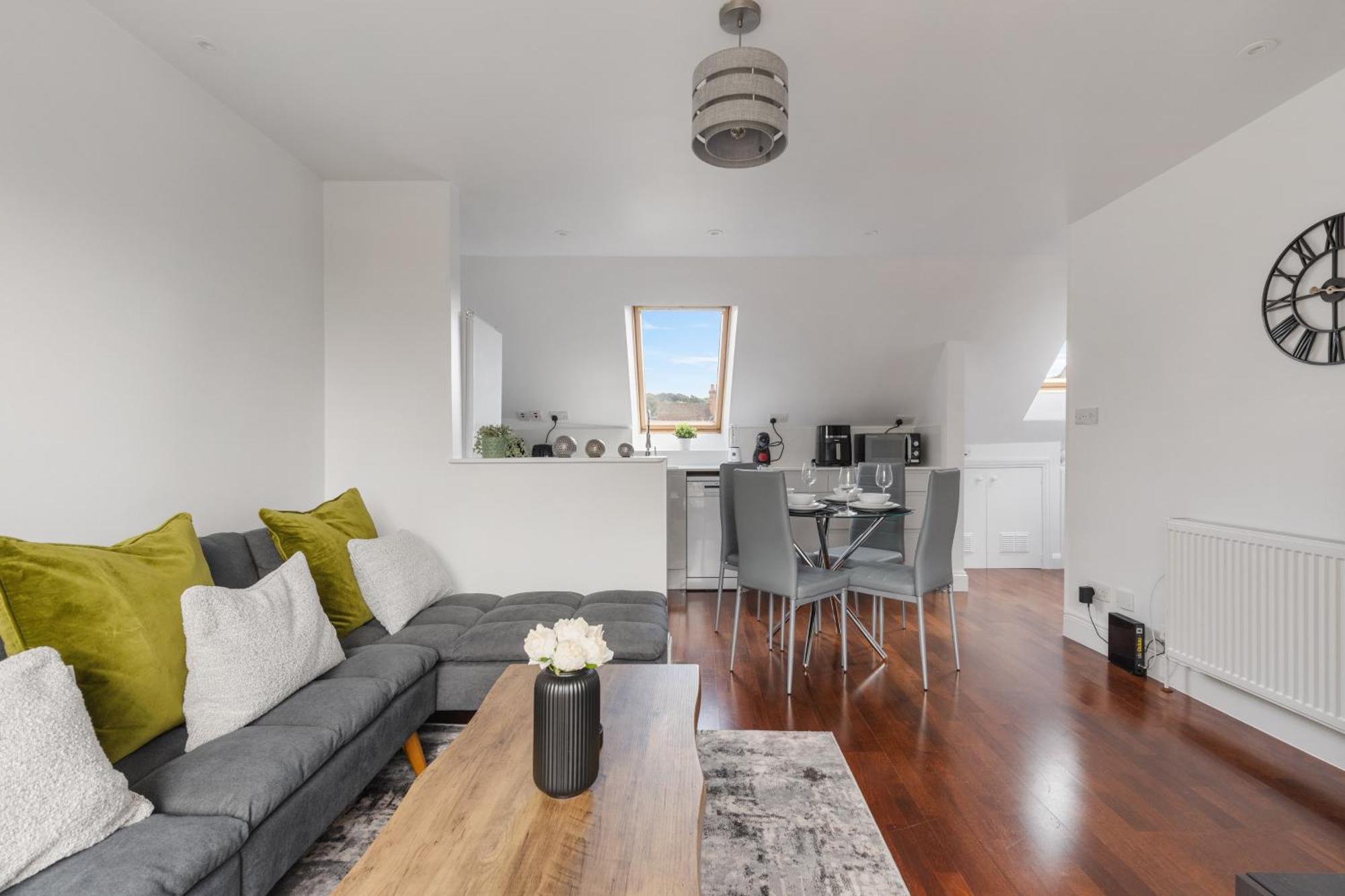 The Hampstead Hideaway - Free Parking - Close To Ldn Apartamento *
