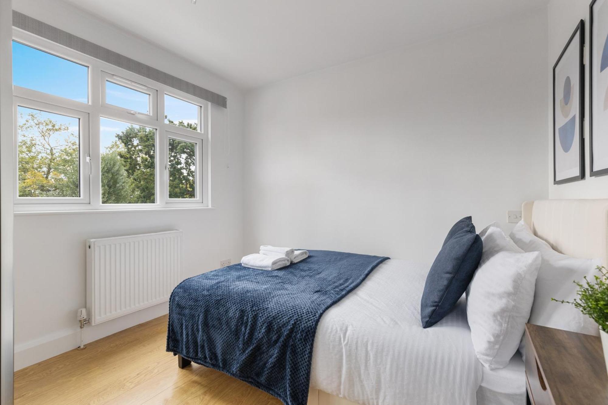 The Hampstead Hideaway - Free Parking - Close To Ldn Apartamento